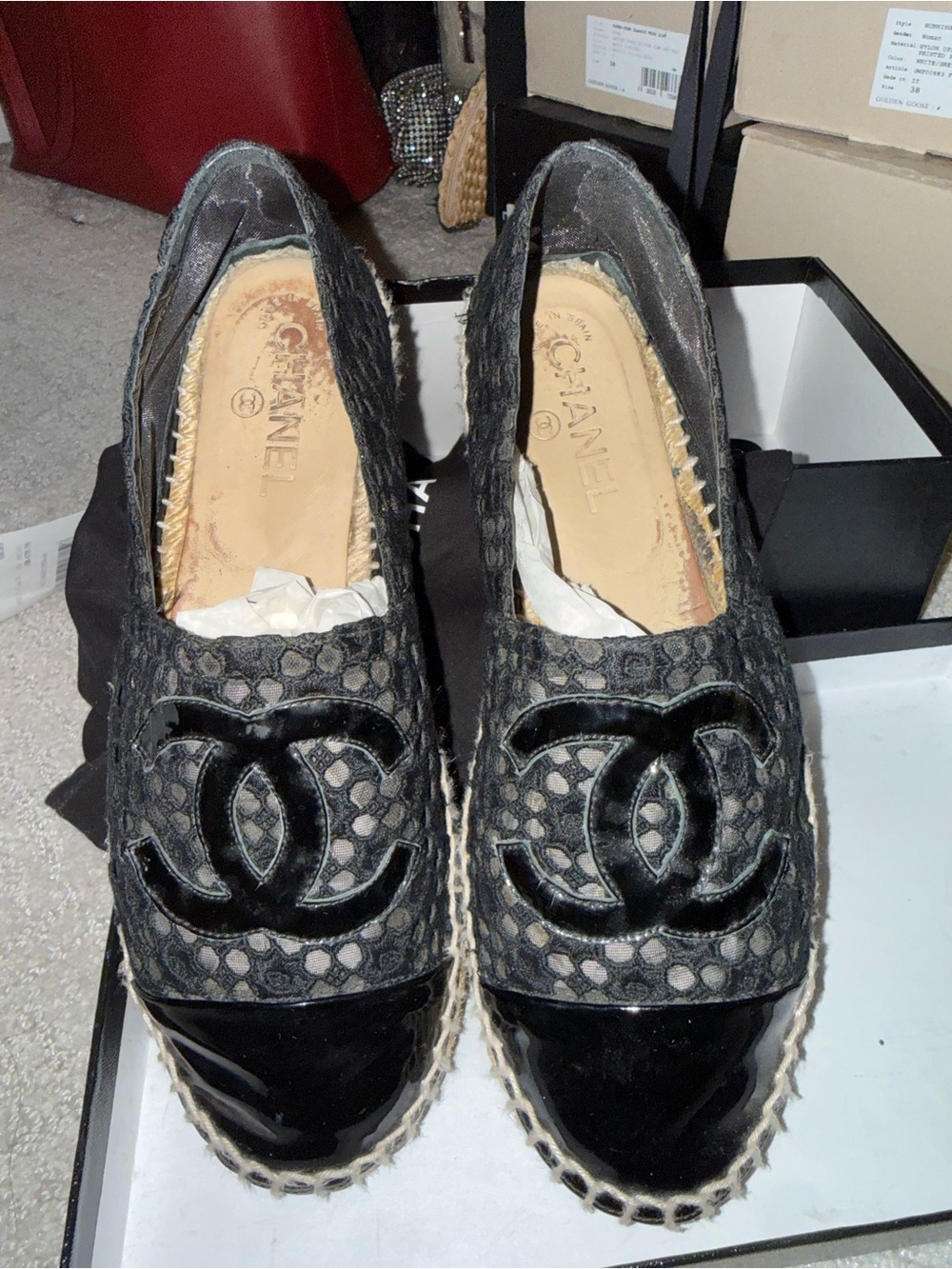 CHANEL Black Lace & Patent Cap Espadrille Flats size39 US8